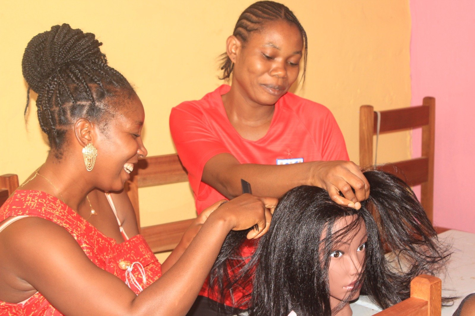 Esthétique Cosmétique et  Coiffure Professionnelle (femme)